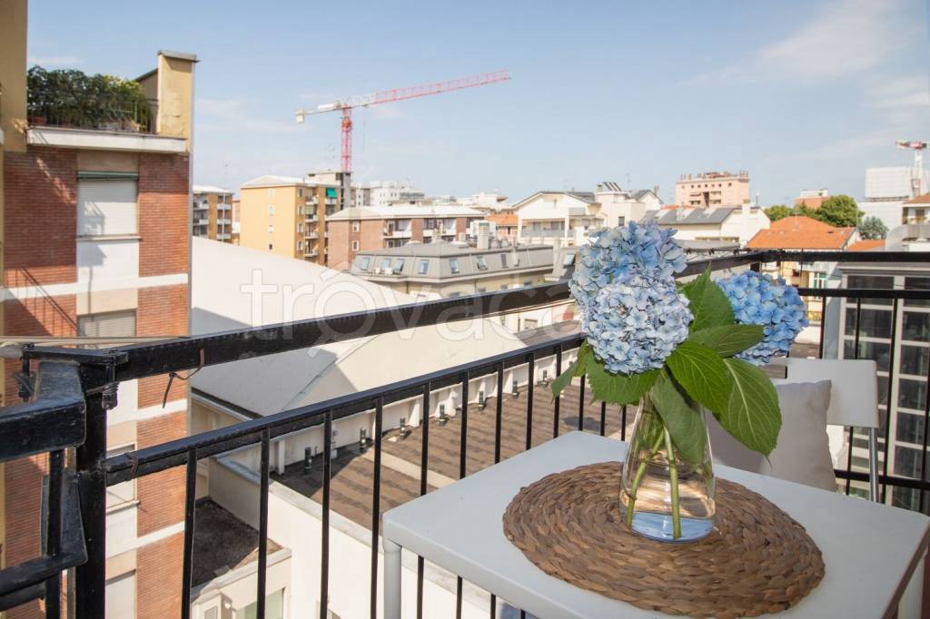 appartamento in vendita a Milano in zona Greco