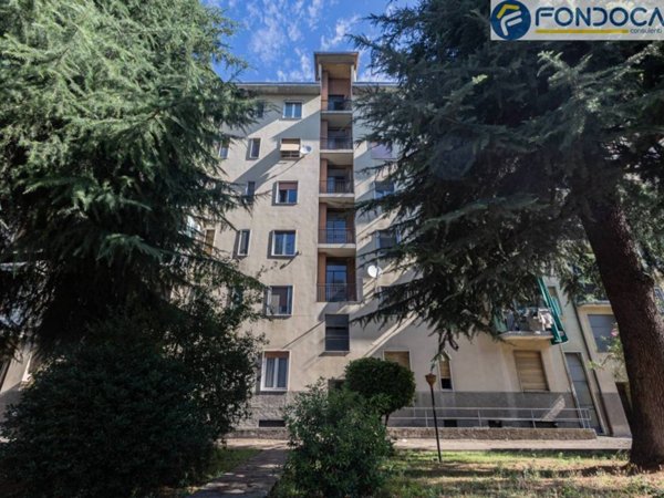 appartamento in vendita a Milano in zona Chiesa Rossa