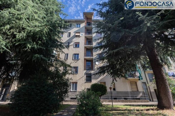appartamento in vendita a Milano in zona Bocconi