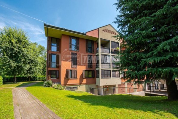 appartamento in vendita a Milano in zona Vigentino
