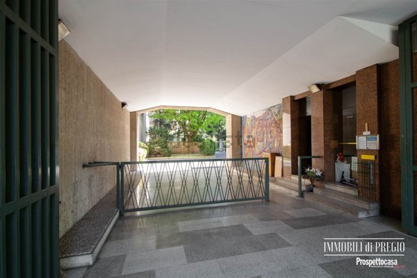 appartamento in vendita a Milano in zona Solari