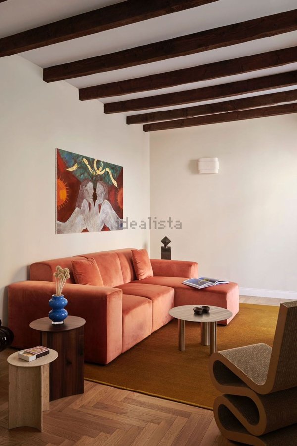 appartamento in vendita a Milano in zona Sant'Ambrogio