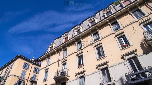 appartamento in vendita a Milano in zona Sempione