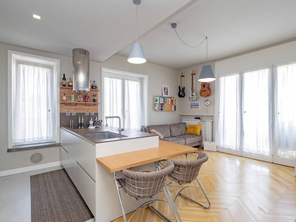 appartamento in vendita a Milano in zona Piazzale Lodi