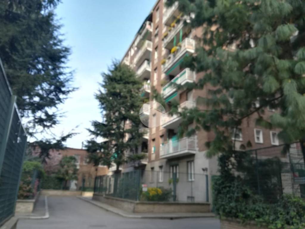 appartamento in vendita a Milano in zona Prato Centenaro