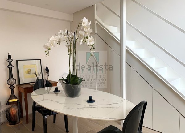 appartamento in vendita a Milano in zona Vigentino