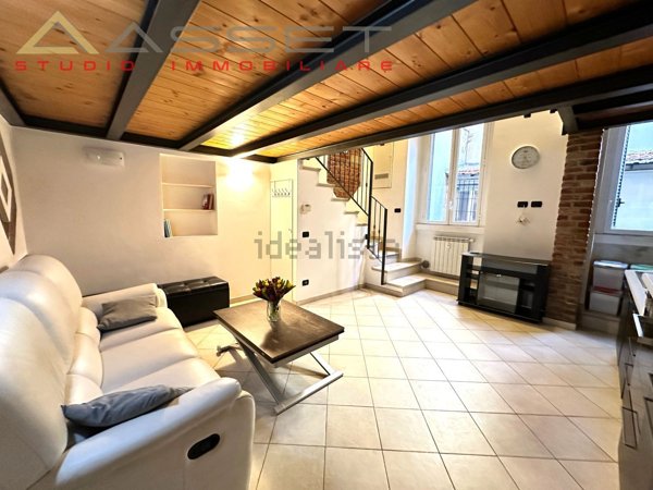 appartamento in vendita a Milano in zona Porta Genova