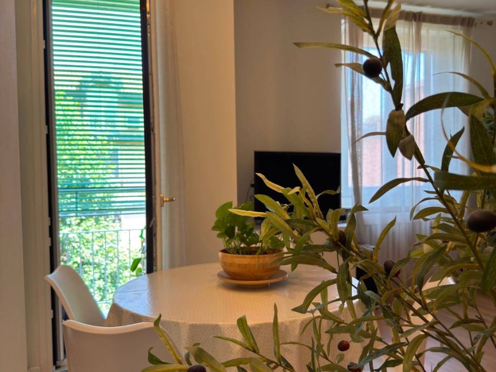 appartamento in vendita a Milano in zona Piazzale Lodi