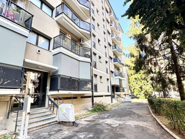 appartamento in vendita a Milano in zona Forlanini
