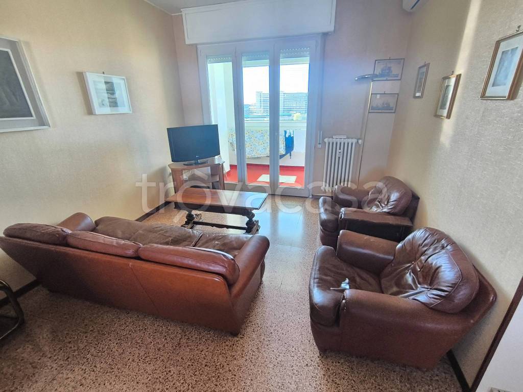 appartamento in vendita a Milano in zona Quarto Cagnino