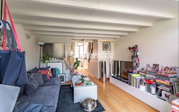 appartamento in vendita a Milano in zona Bocconi