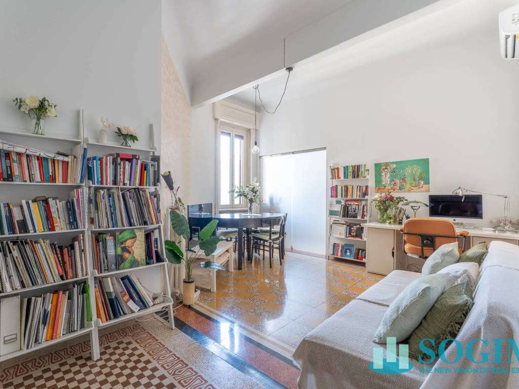appartamento in vendita a Milano in zona Parco Solari