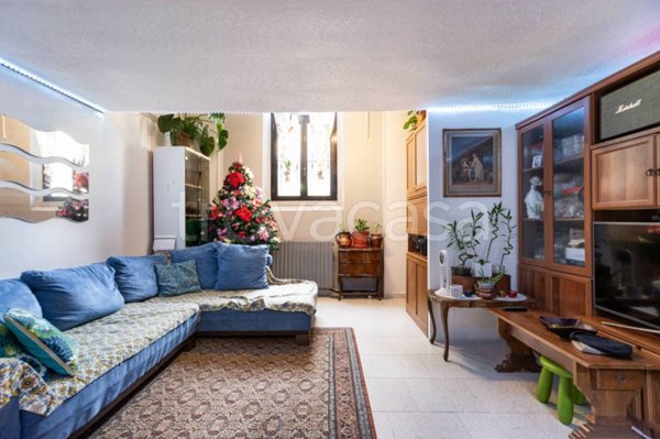 appartamento in vendita a Milano in zona Isola