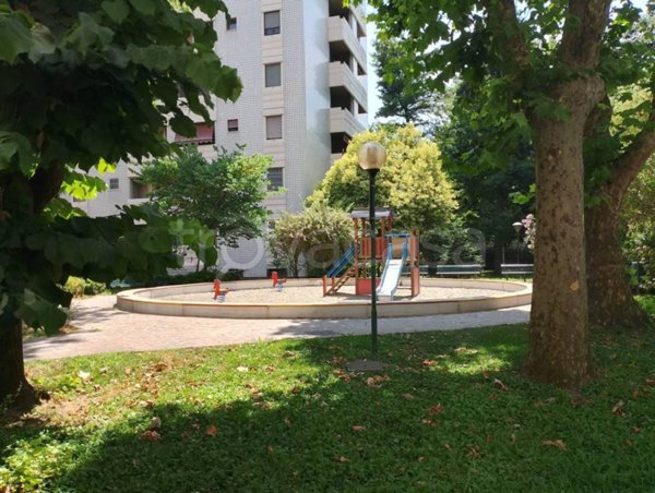 appartamento in vendita a Milano in zona Lorenteggio