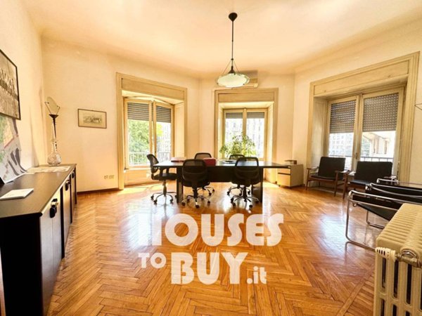 appartamento in vendita a Milano in zona Centro Direzionale