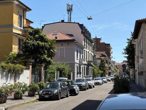 appartamento in vendita a Milano in zona Città Studi