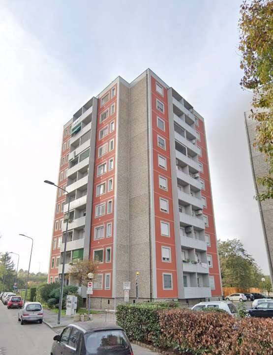 appartamento in vendita a Milano in zona Baggio