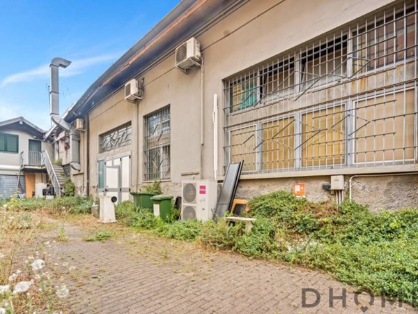 casa indipendente in vendita a Milano in zona Adriano