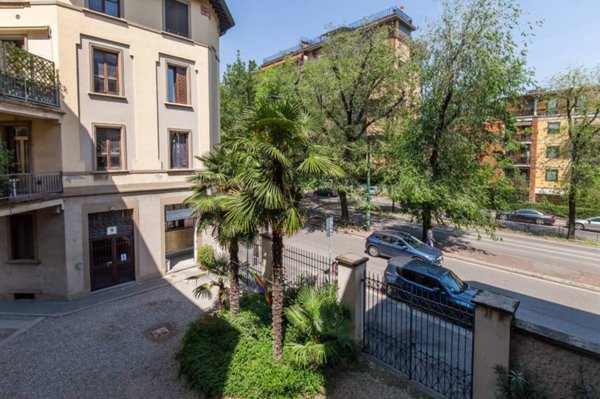 appartamento in vendita a Milano in zona Isola