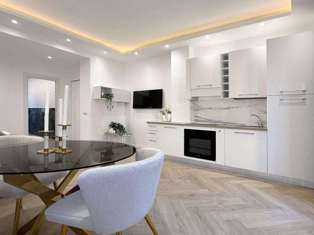 appartamento in vendita a Milano in zona Centro Direzionale