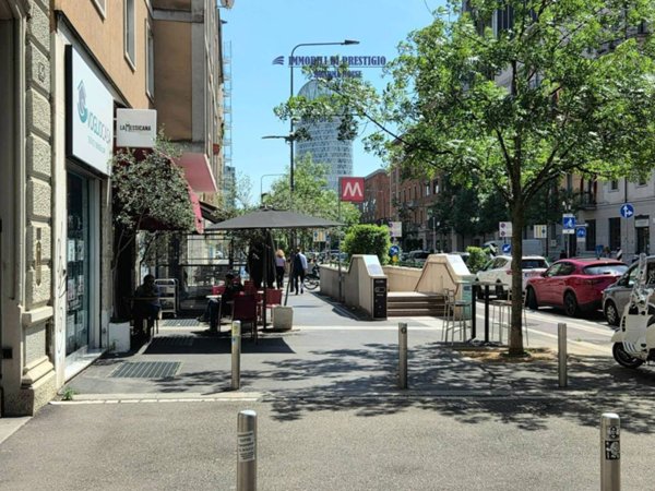 appartamento in vendita a Milano in zona Isola