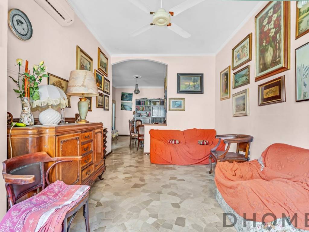 appartamento in vendita a Milano in zona Lorenteggio