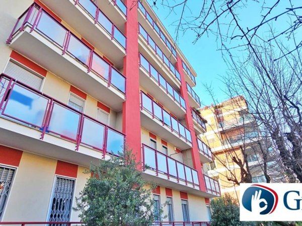 appartamento in vendita a Milano in zona Forze Armate