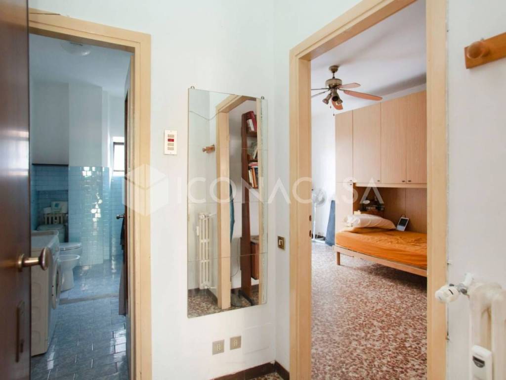 appartamento in vendita a Milano in zona Quarto Oggiaro