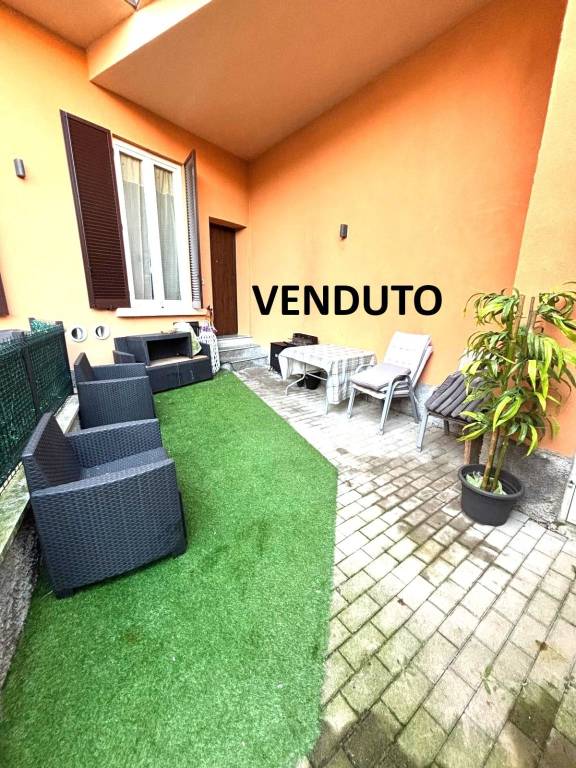 appartamento in vendita a Milano in zona Baggio