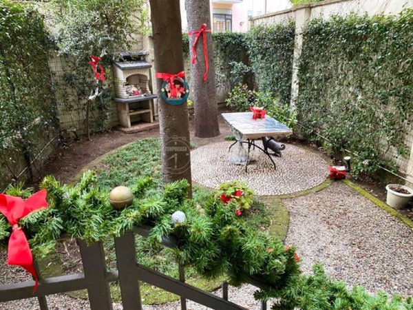 appartamento in vendita a Milano in zona Isola