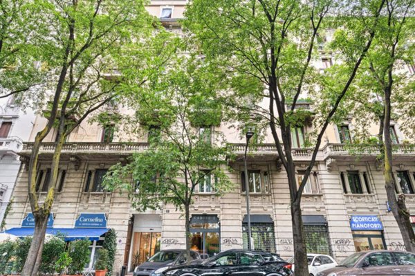 appartamento in vendita a Milano in zona XXII Marzo