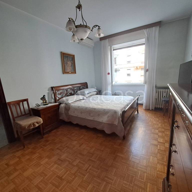 appartamento in vendita a Milano in zona Bovisa