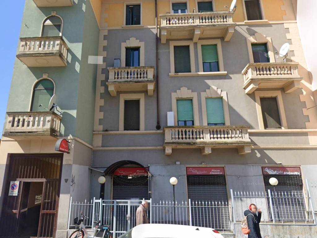 appartamento in vendita a Milano in zona Chiesa Rossa