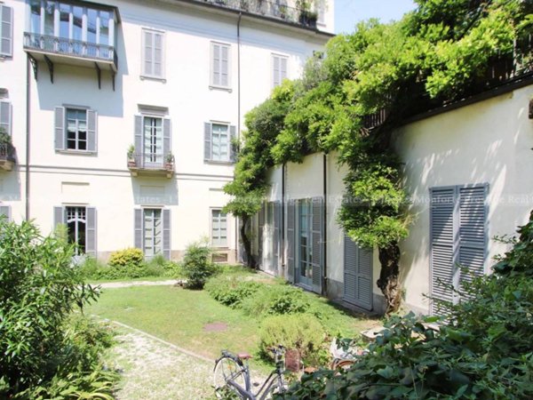 appartamento in vendita a Milano in zona Brera