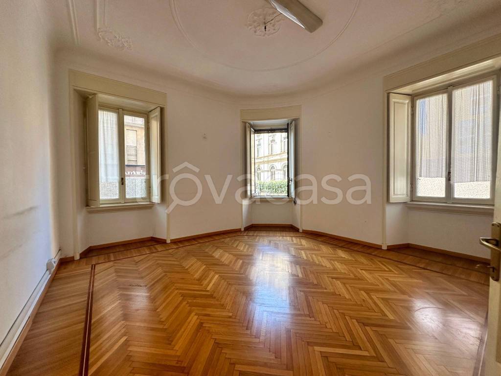 ufficio in vendita a Milano