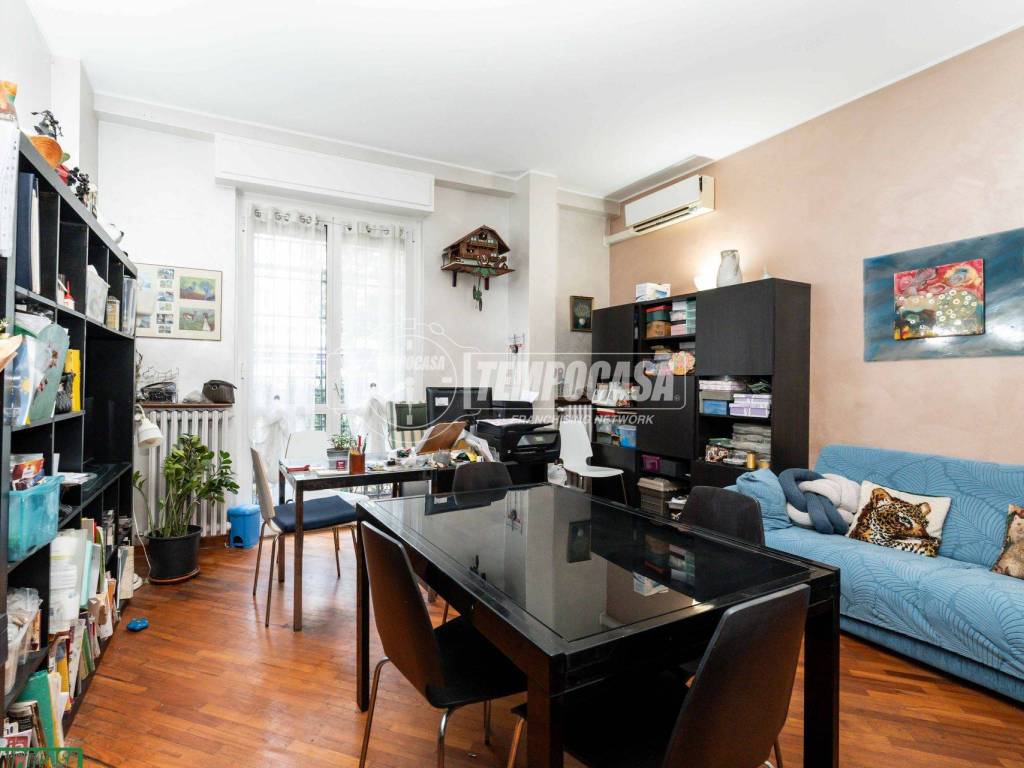 appartamento in vendita a Milano in zona Crescenzago