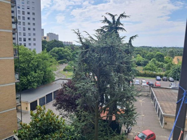 appartamento in vendita a Milano in zona Corvetto