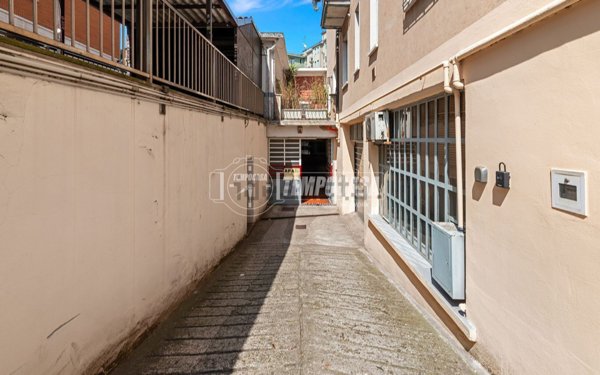locale di sgombero in vendita a Milano in zona Calvairate