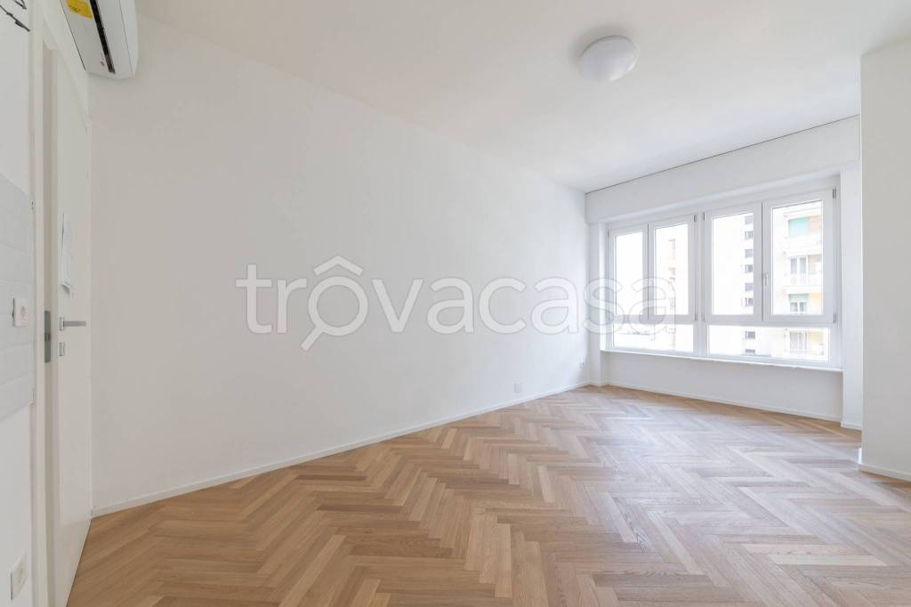 appartamento in vendita a Milano in zona Vigentino