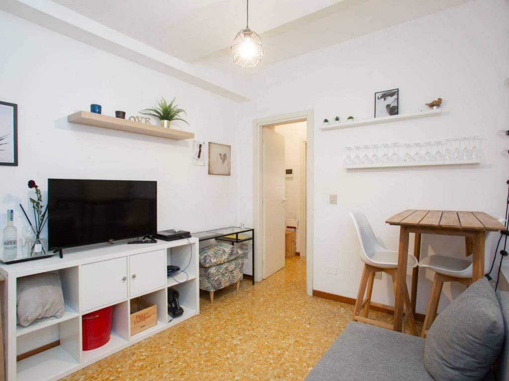 appartamento in vendita a Milano in zona Porta Venezia