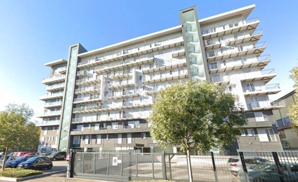 appartamento in vendita a Milano in zona Lorenteggio