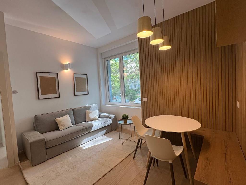 appartamento in vendita a Milano in zona Solari