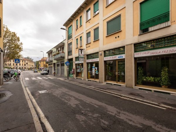 appartamento in vendita a Milano in zona Vigentino