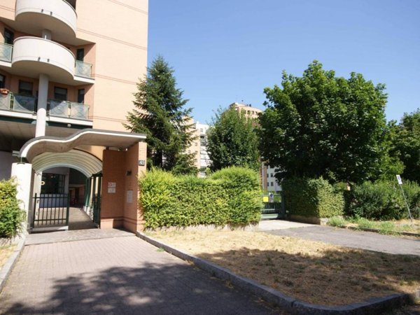 appartamento in vendita a Milano in zona Crescenzago