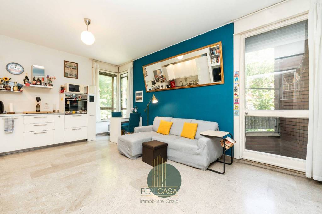 appartamento in vendita a Milano in zona Loreto