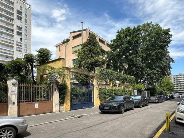 appartamento in vendita a Milano in zona Maggiolina