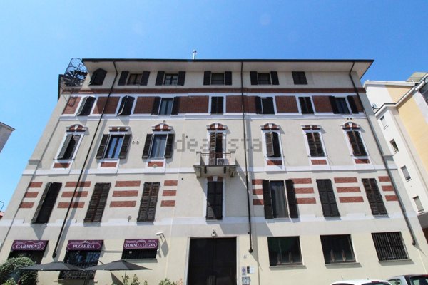 appartamento in vendita a Milano in zona Barona
