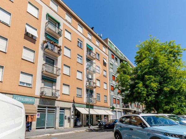 appartamento in vendita a Milano in zona Trenno