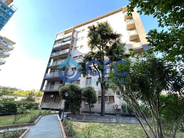 appartamento in vendita a Milano in zona Adriano