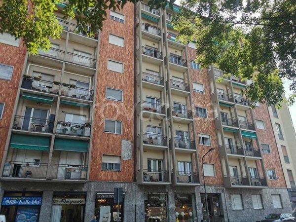 appartamento in vendita a Milano in zona Porta Genova
